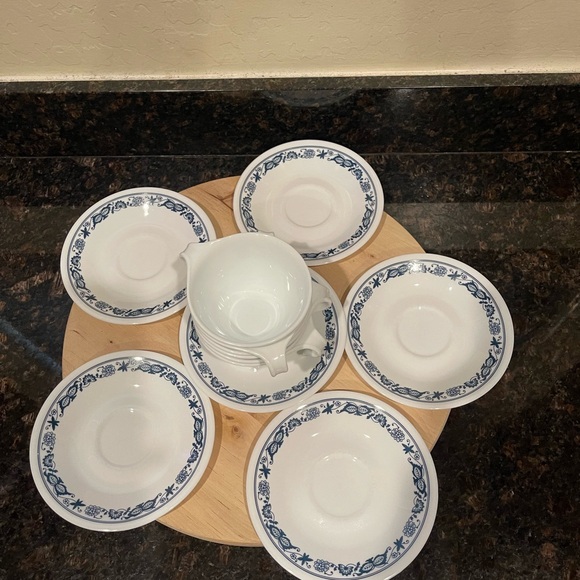 Corelle by Corning - old town Tea Cup and Saucer Plate Blue Pattern - Picture 5 of 7